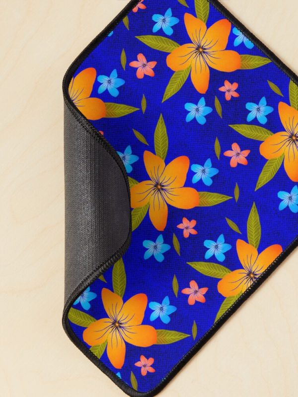 Mouse Pad with Flowers and leaves - Image 2